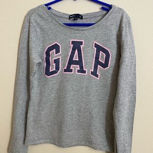 Gap full sleeves girls T-shirt medium size.